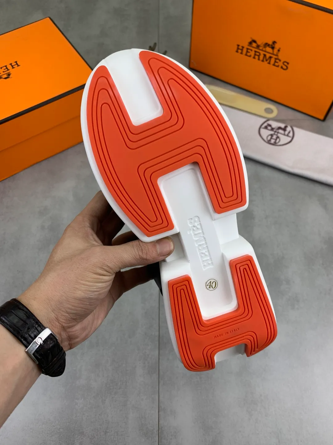 Men's shoes 💰P460 new style [HERMES] Hermès - High-end quality original order - Upper: 🔝 Napa calfskin, sewn brand 'H' totem - Inner: water-dyed cowhide - Outsole: ultra-light TPU foam; molded outsole - Ultra-high quality control·Fine workmanship: highlighted (high-end·luxury·grade) -Size: 38-44 (45 can be customized)·